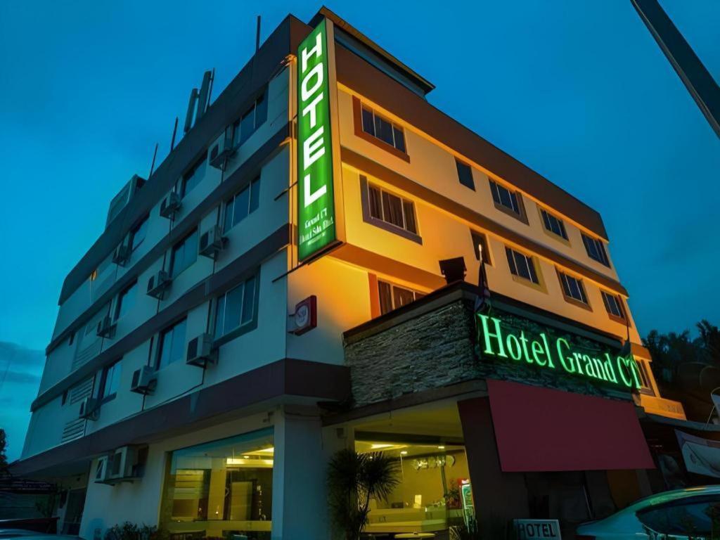 Grand Ct Hotel Melaka Zewnętrze zdjęcie