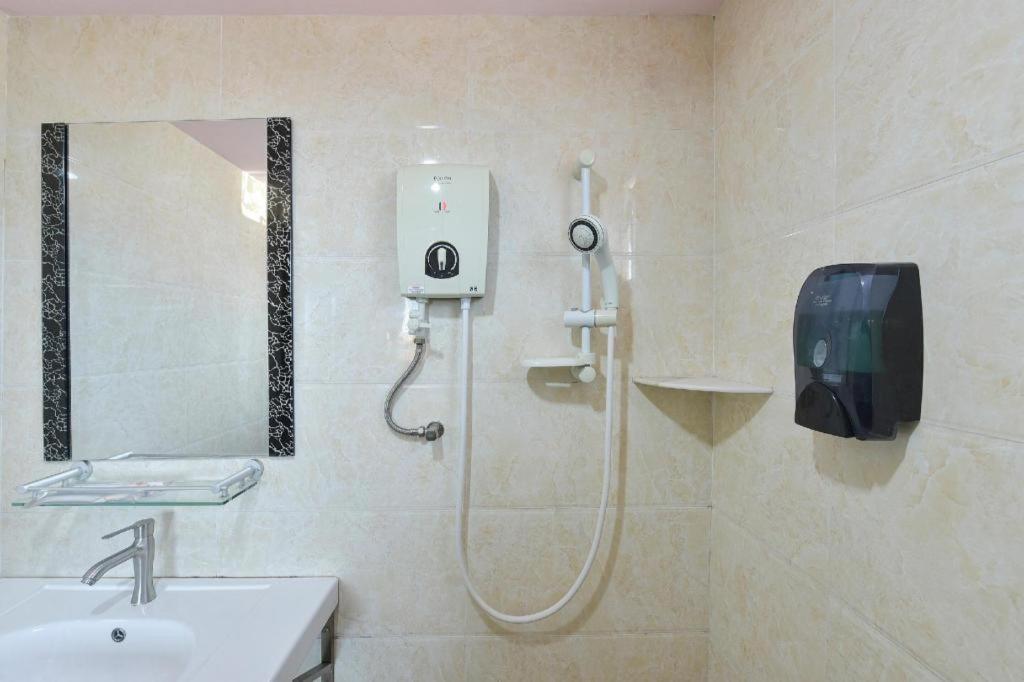 Grand Ct Hotel Melaka Zewnętrze zdjęcie